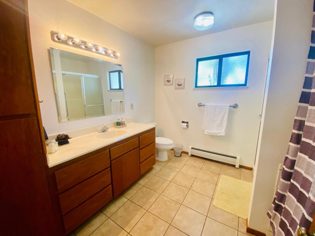 Family Friendly, 3 Bedroom House, With King Bed For Up To 15 - Bbq - Internet - Jet Tub Auburn Bagian luar foto